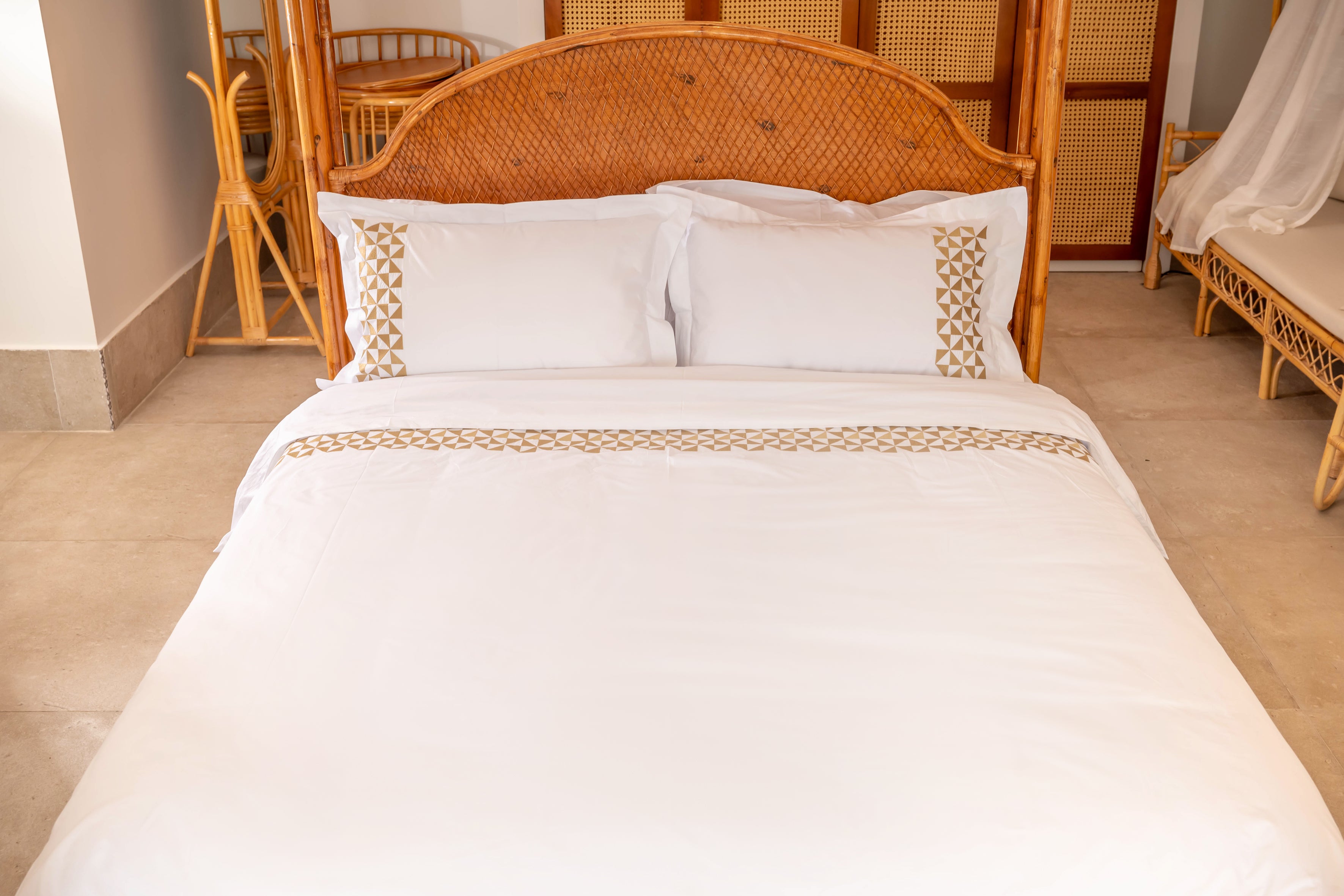 Embroidered Duvet Cover Set – 300 Thread Count Egyptian Giza Cotton