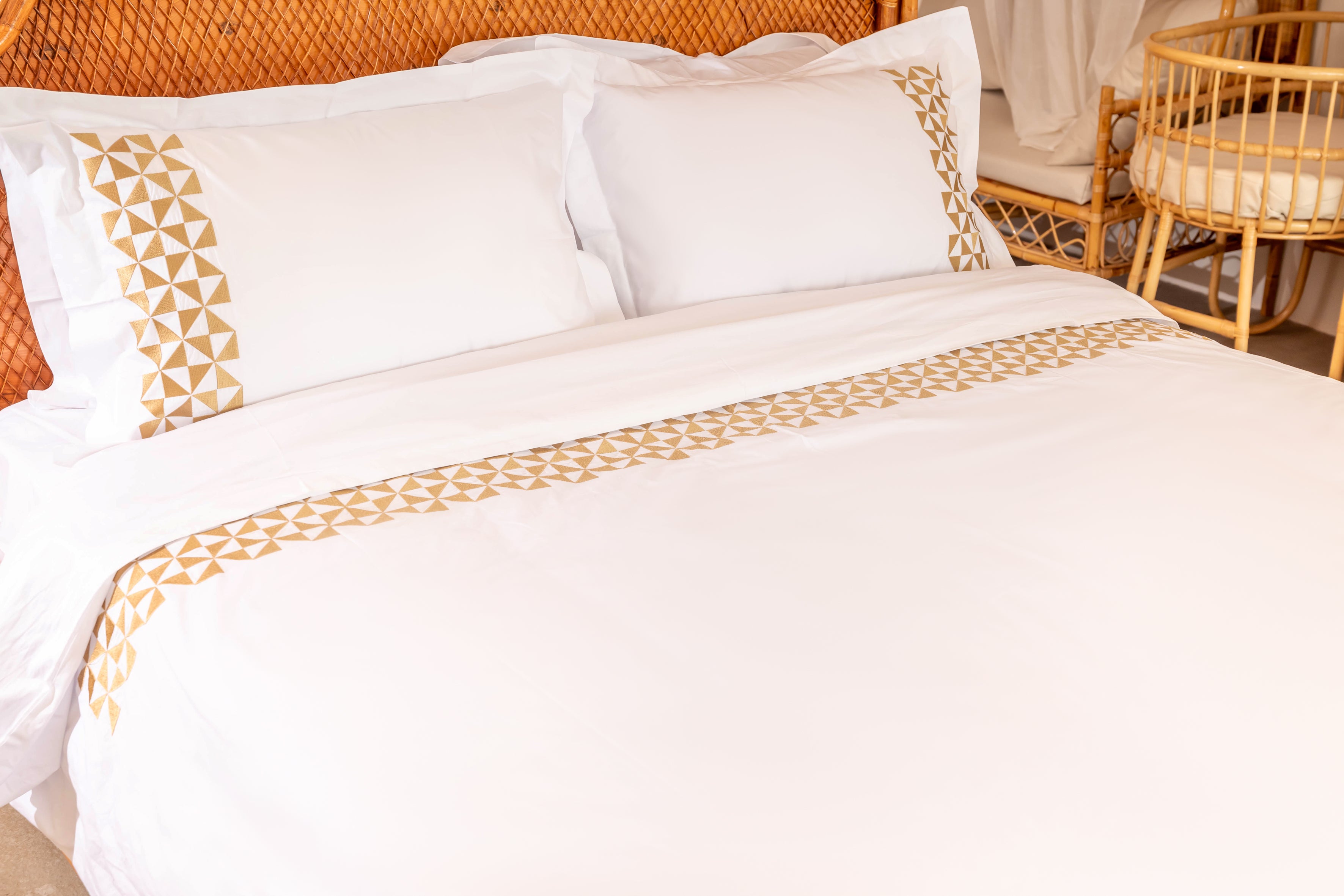 Embroidered Duvet Cover Set – 300 Thread Count Egyptian Giza Cotton