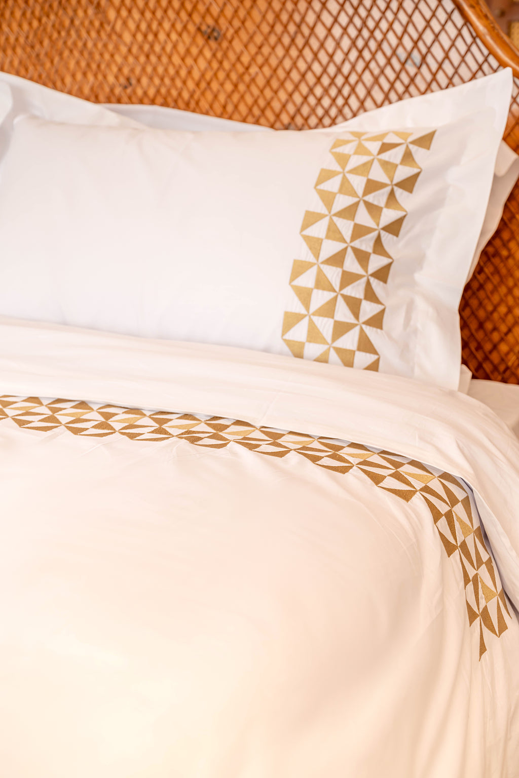 Embroidered Duvet Cover Set – 300 Thread Count Egyptian Giza Cotton