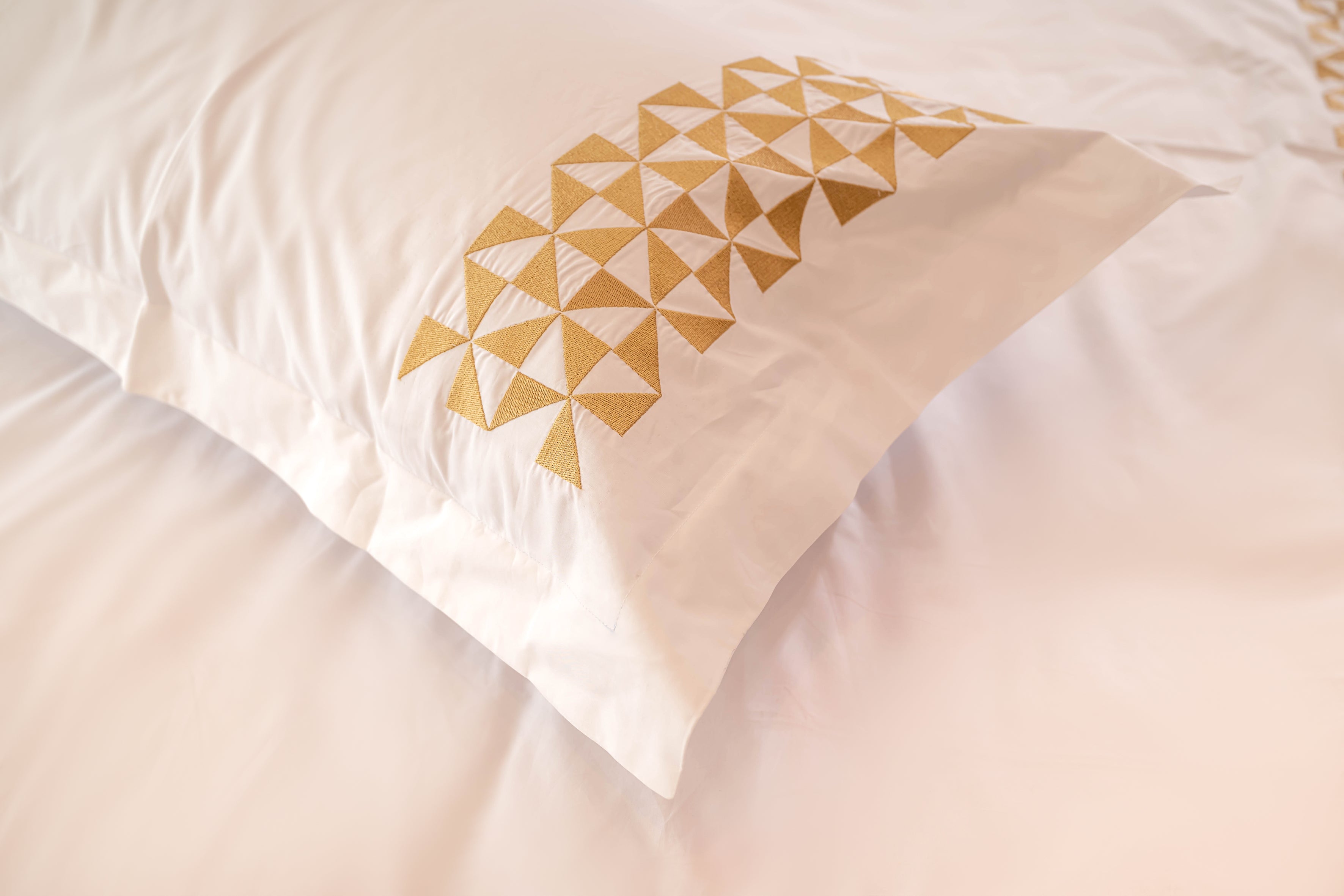 Embroidered Duvet Cover Set – 300 Thread Count Egyptian Giza Cotton