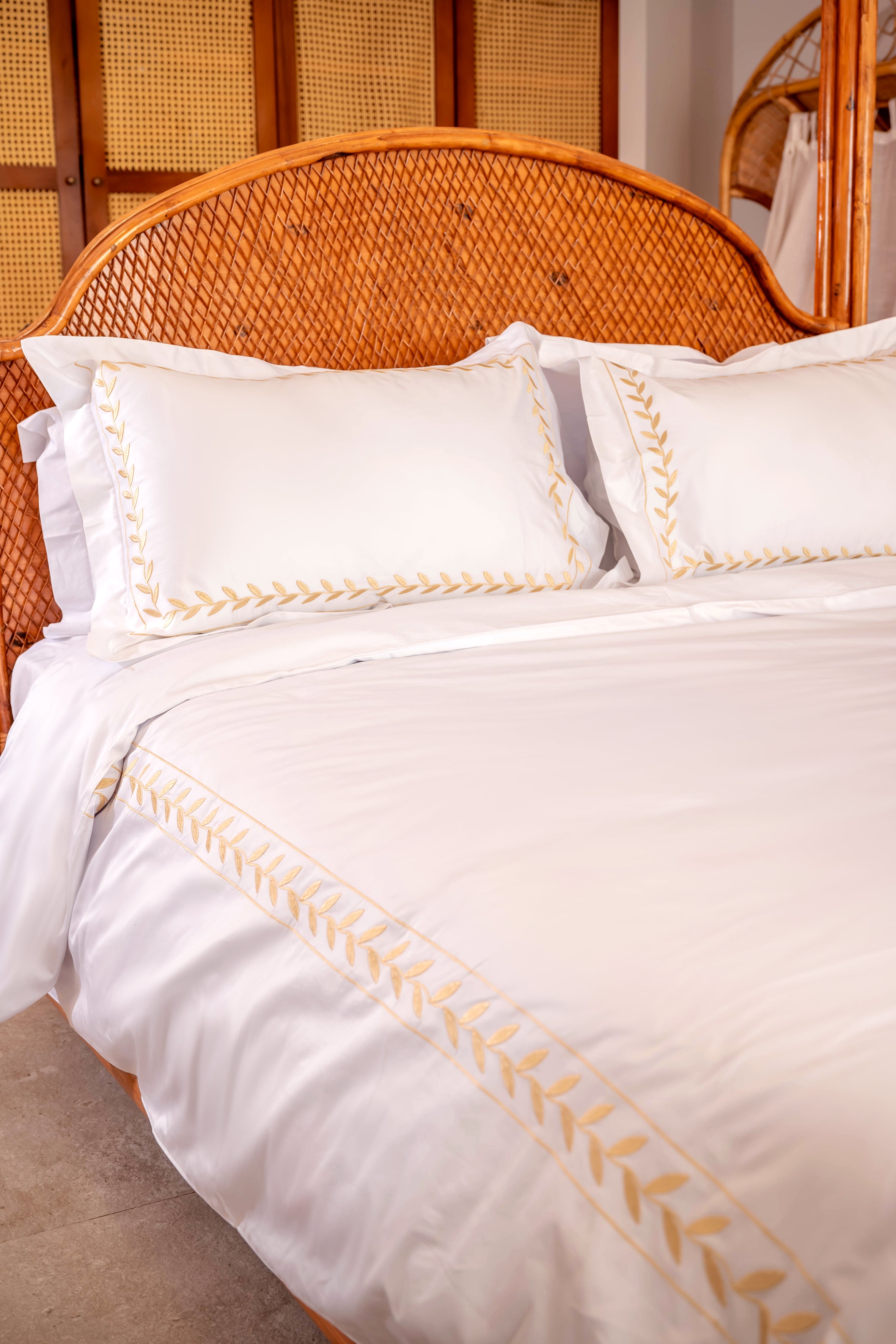 Embroidered Duvet Cover Set – 600 Thread Count Egyptian Giza Satin Cotton