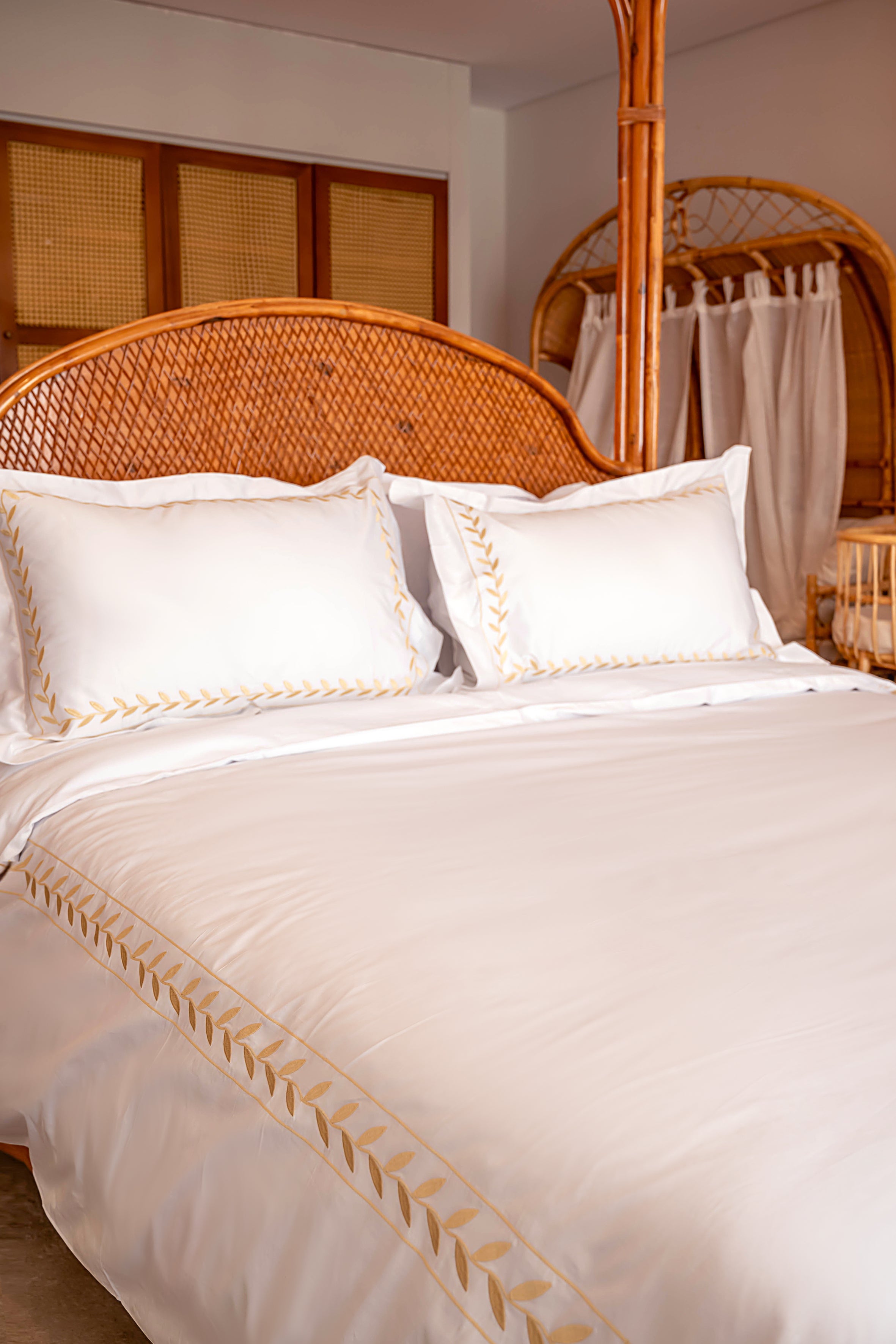 Embroidered Duvet Cover Set – 600 Thread Count Egyptian Giza Satin Cotton