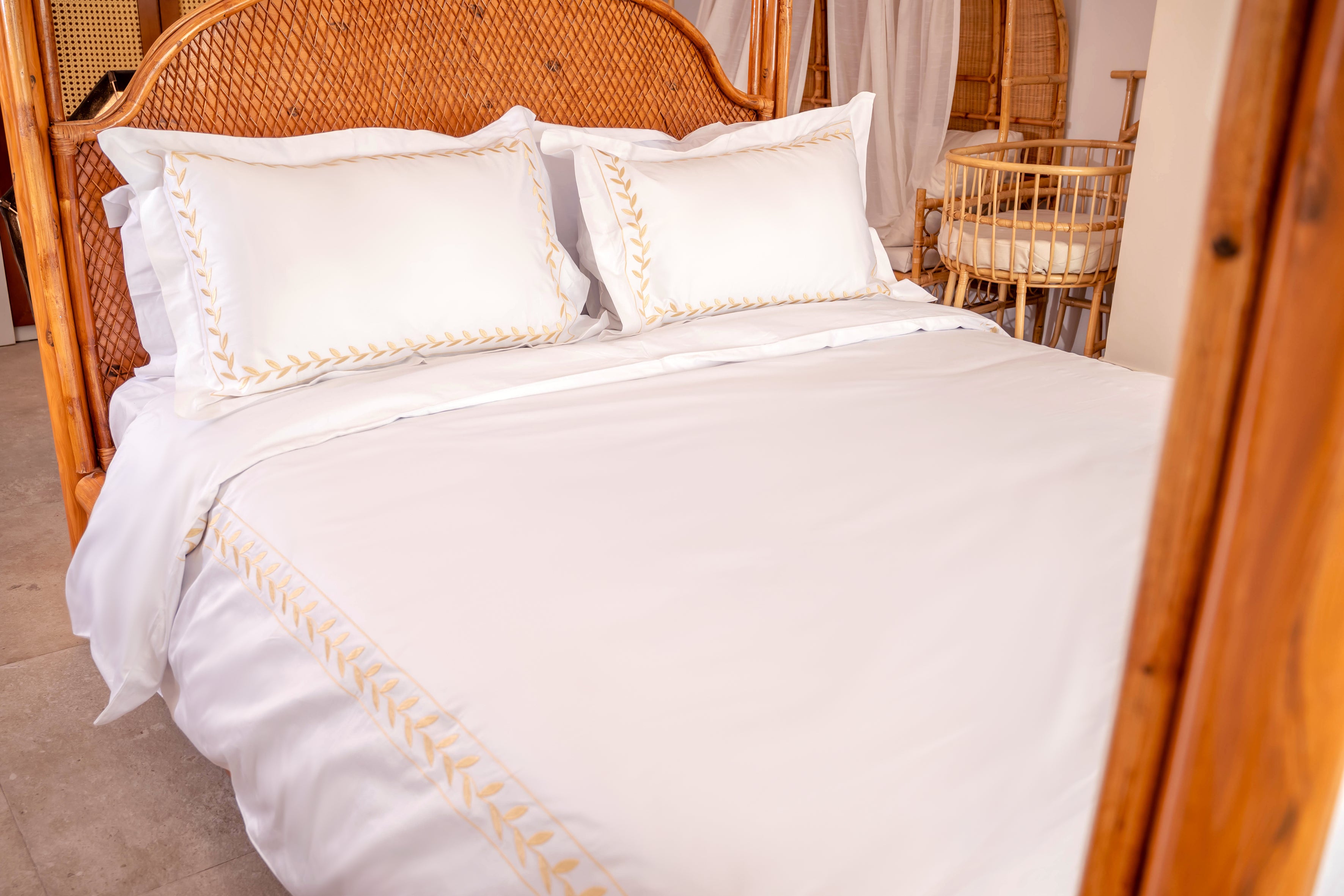 Embroidered Duvet Cover Set – 600 Thread Count Egyptian Giza Satin Cotton