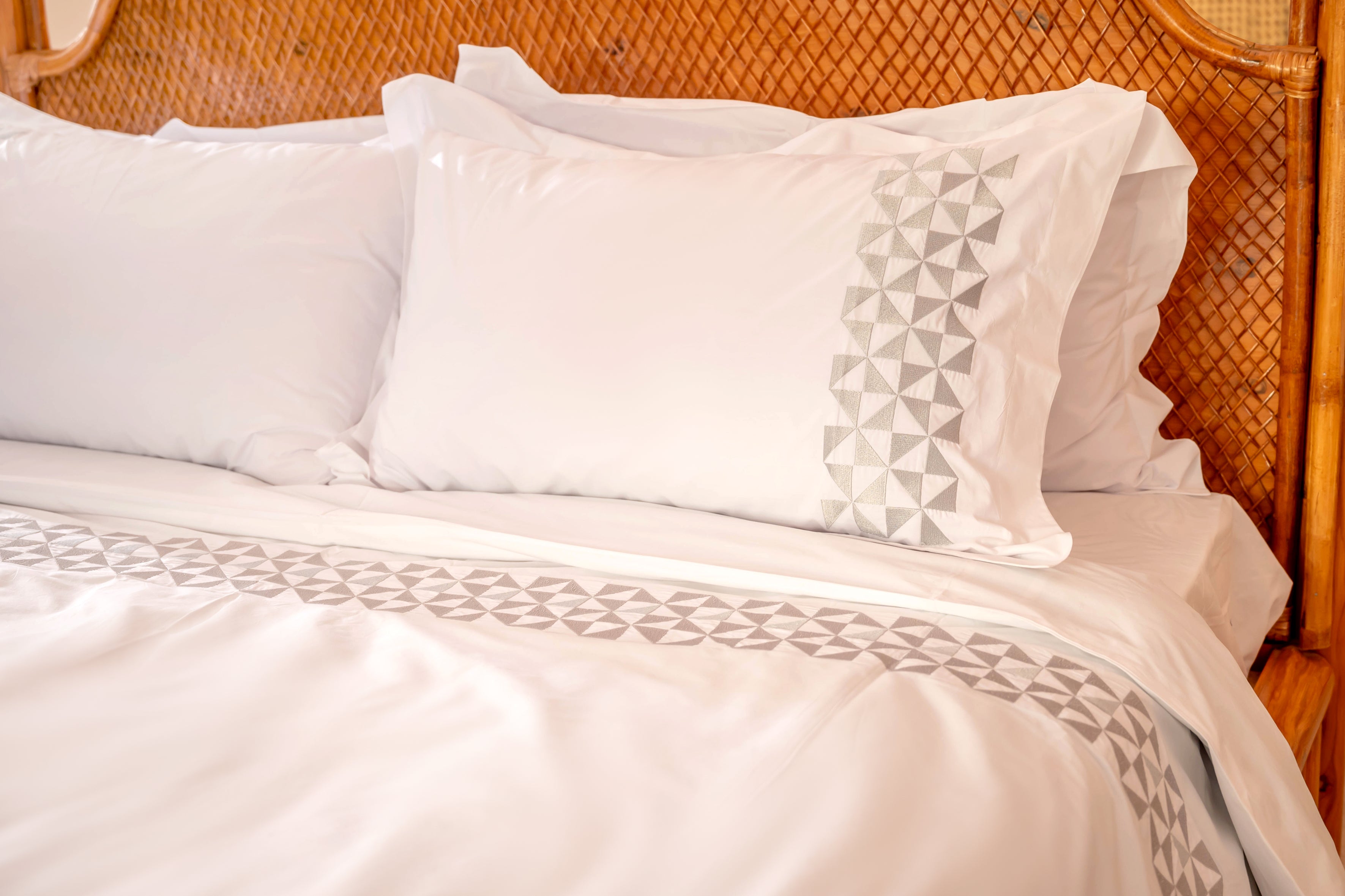 Embroidered Duvet Cover Set – 300 Thread Count Egyptian Giza Cotton