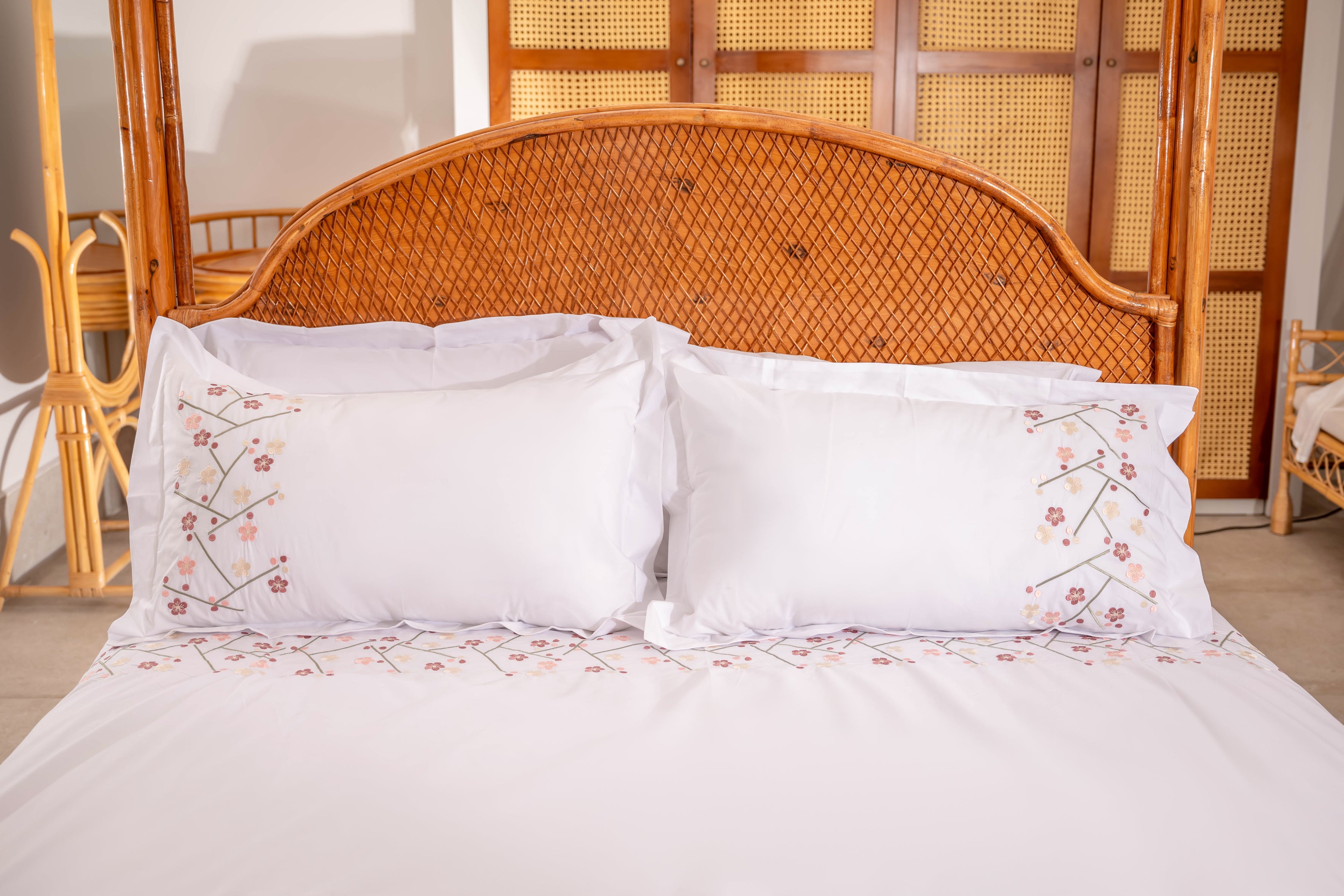 Embroidered Duvet Cover Set – 300 Thread Count Egyptian Giza Cotton