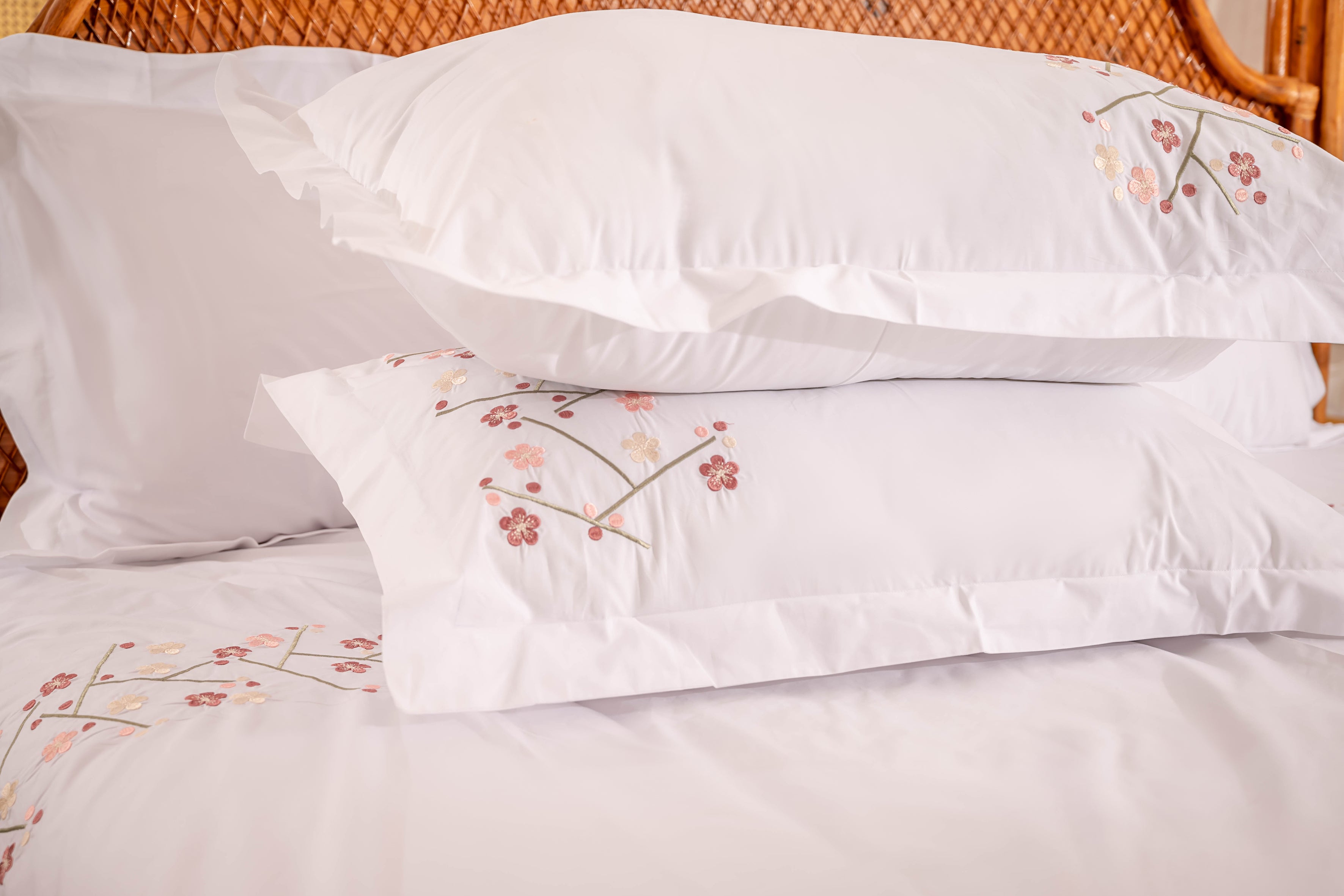 Embroidered Duvet Cover Set – 300 Thread Count Egyptian Giza Cotton