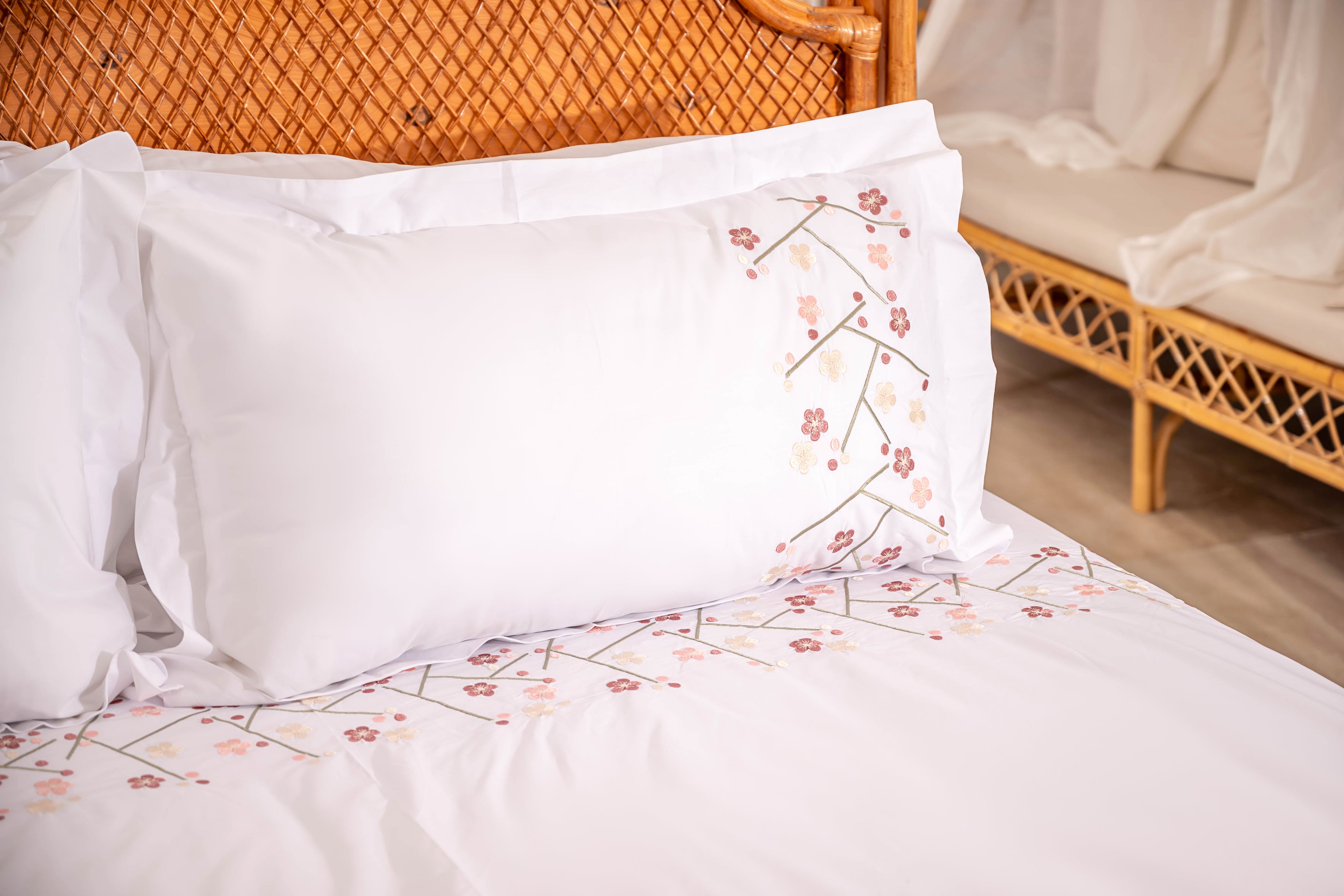 Embroidered Duvet Cover Set – 300 Thread Count Egyptian Giza Cotton